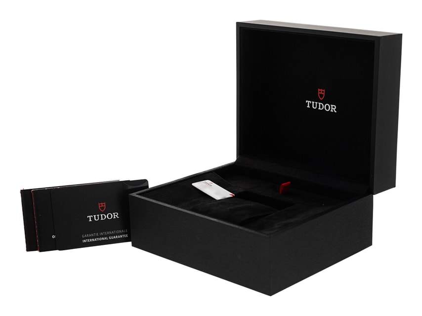 Tudor Black Bay Pro M79470-0001 Image 4
